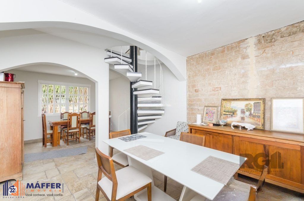Casa, 4 quartos, 224 m² - Foto 1