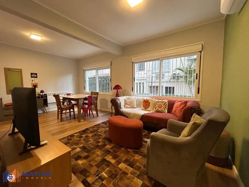 Apartamento com 83m², localizado no bairro Rio Branco em Porto ALegre/RS.