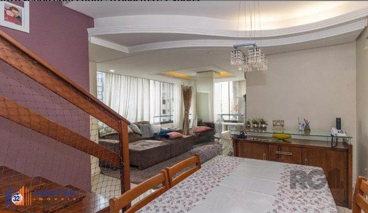 COBERTURA TRIPLEX 3 DORM. - PETRÓPOLIS