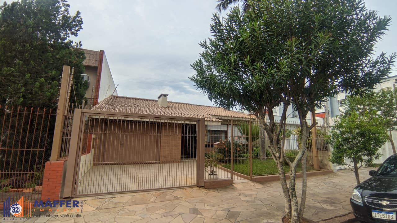 Casa com 3 Dormitórios, Suíte e 2 vagas de garagem no São Sebastião