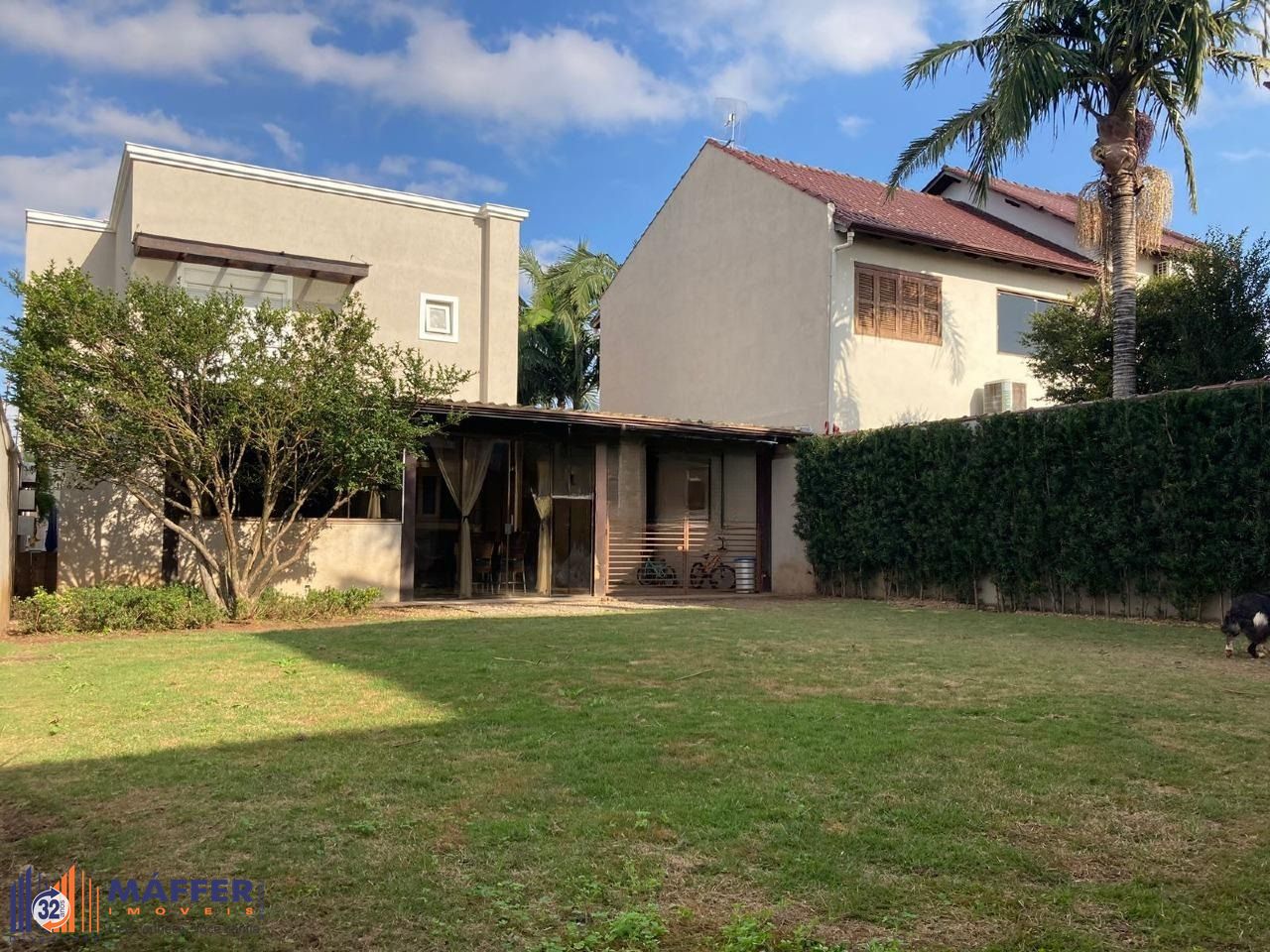 Casa Semimobiliada, 3 Dormitórios, Suíte e Amplo Pátio no Rio Branco- Canoas