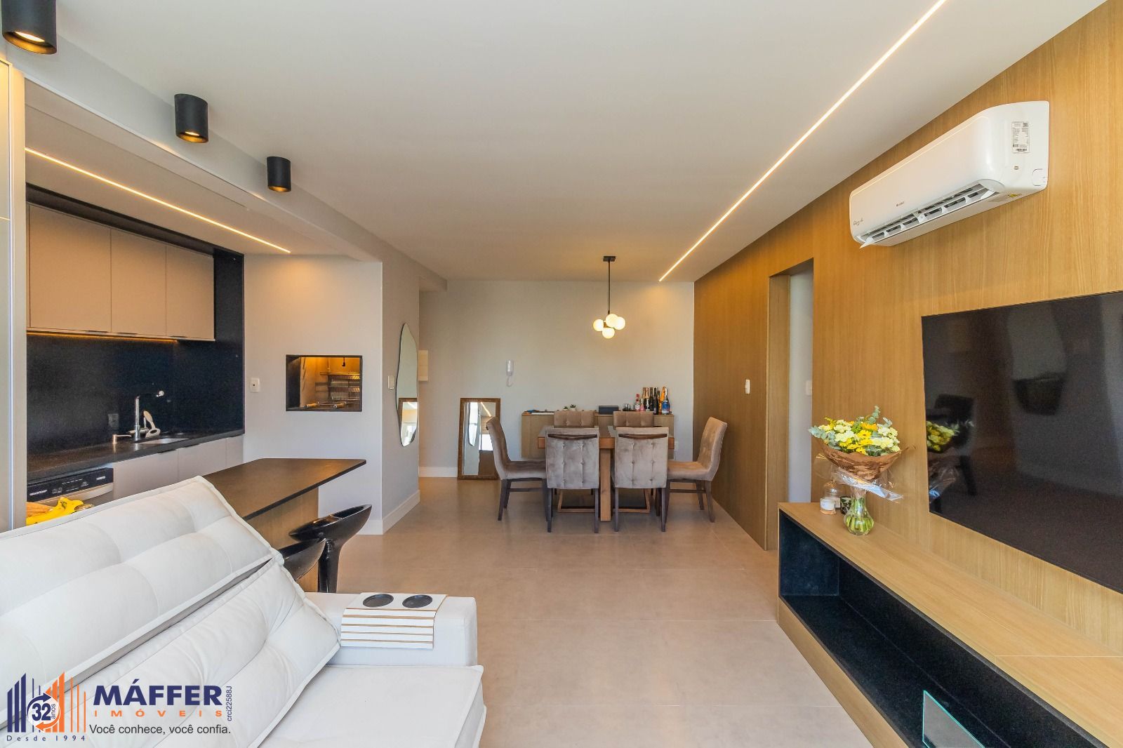Apartamento, 2 quartos, à venda, 77 m², Passo da Areia - Porto Alegre — foto 2