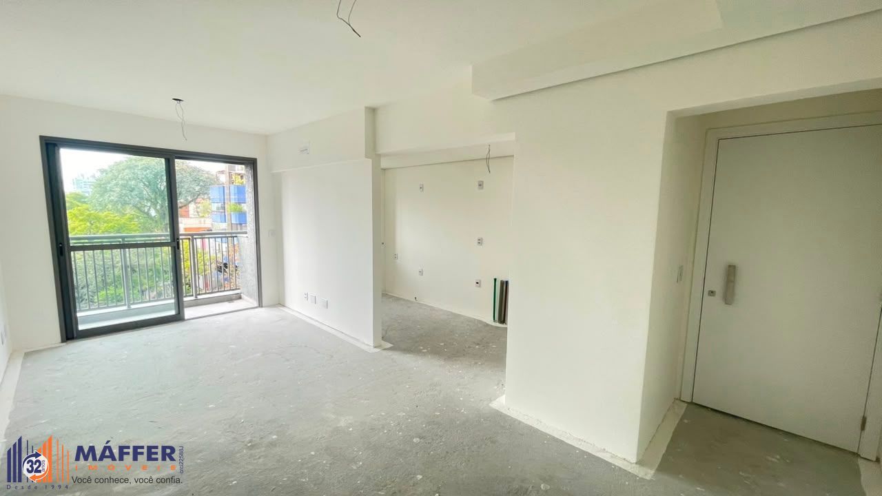 Apartamento à venda com 3 quartos sendo 1 suíte, com 82m², com 2 vagas, no bairro Petrópolis