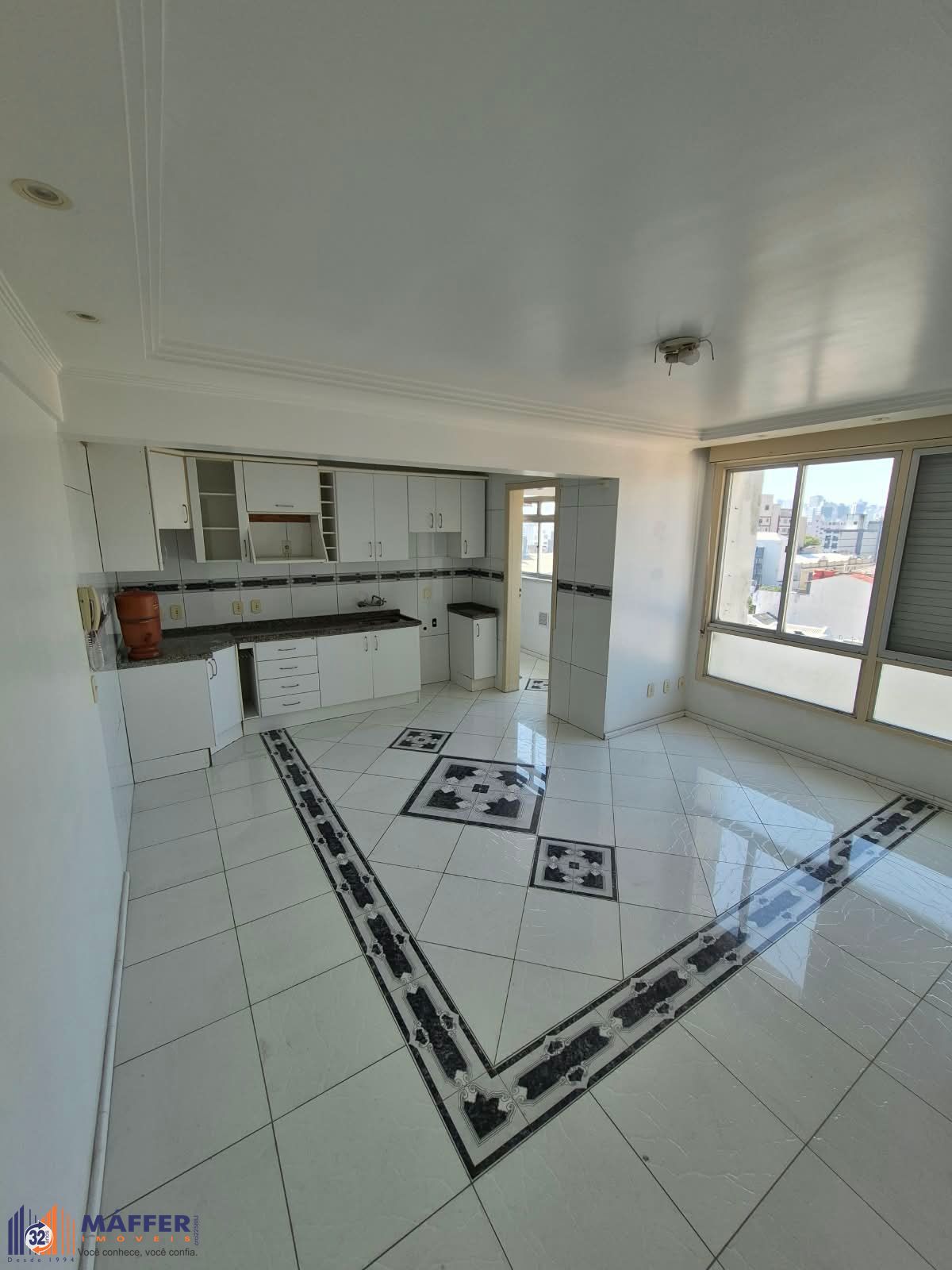 Apartamento com 2 Dormitórios na Cidade Baixa