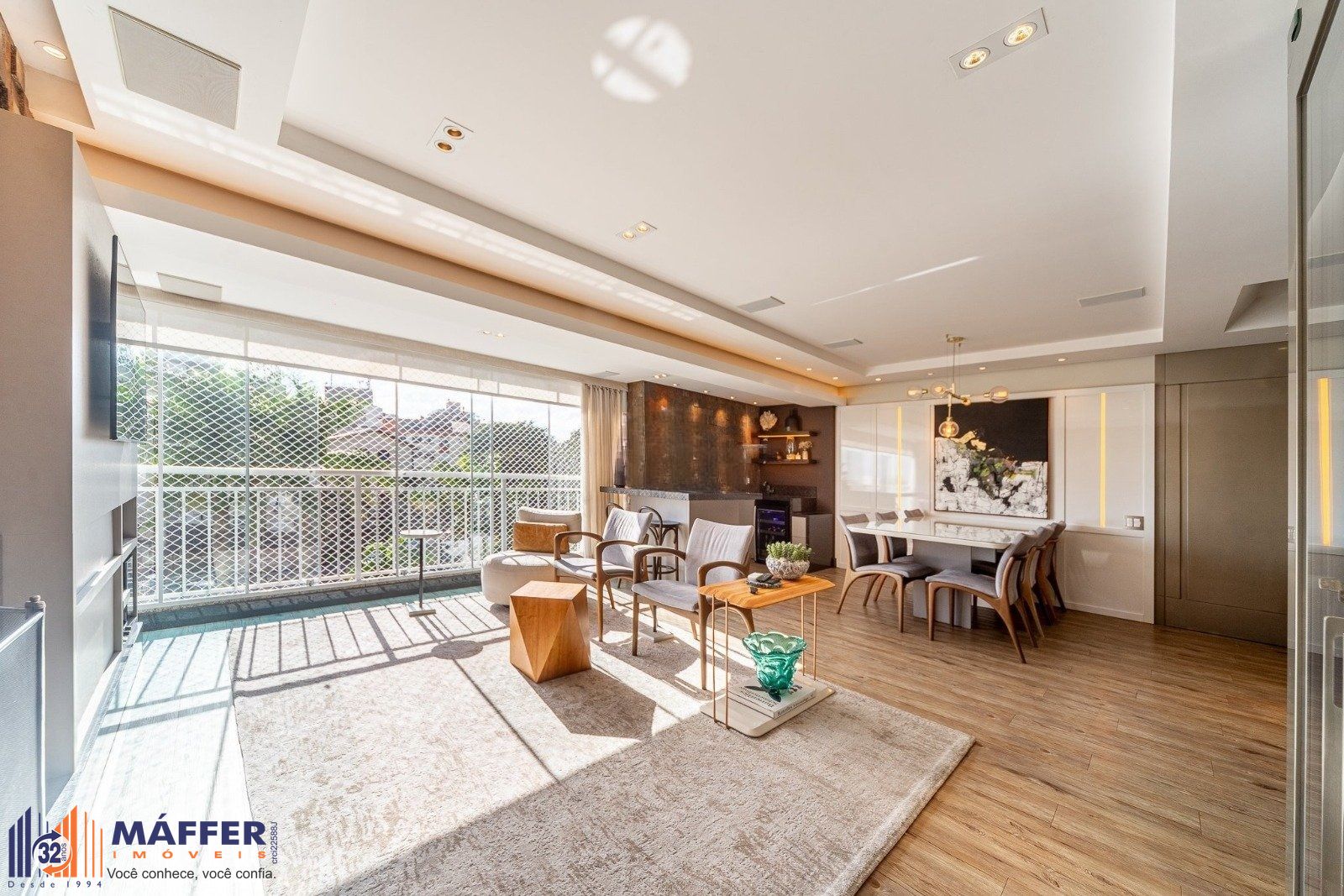 Apartamento com duas suítes no Jardim Europa