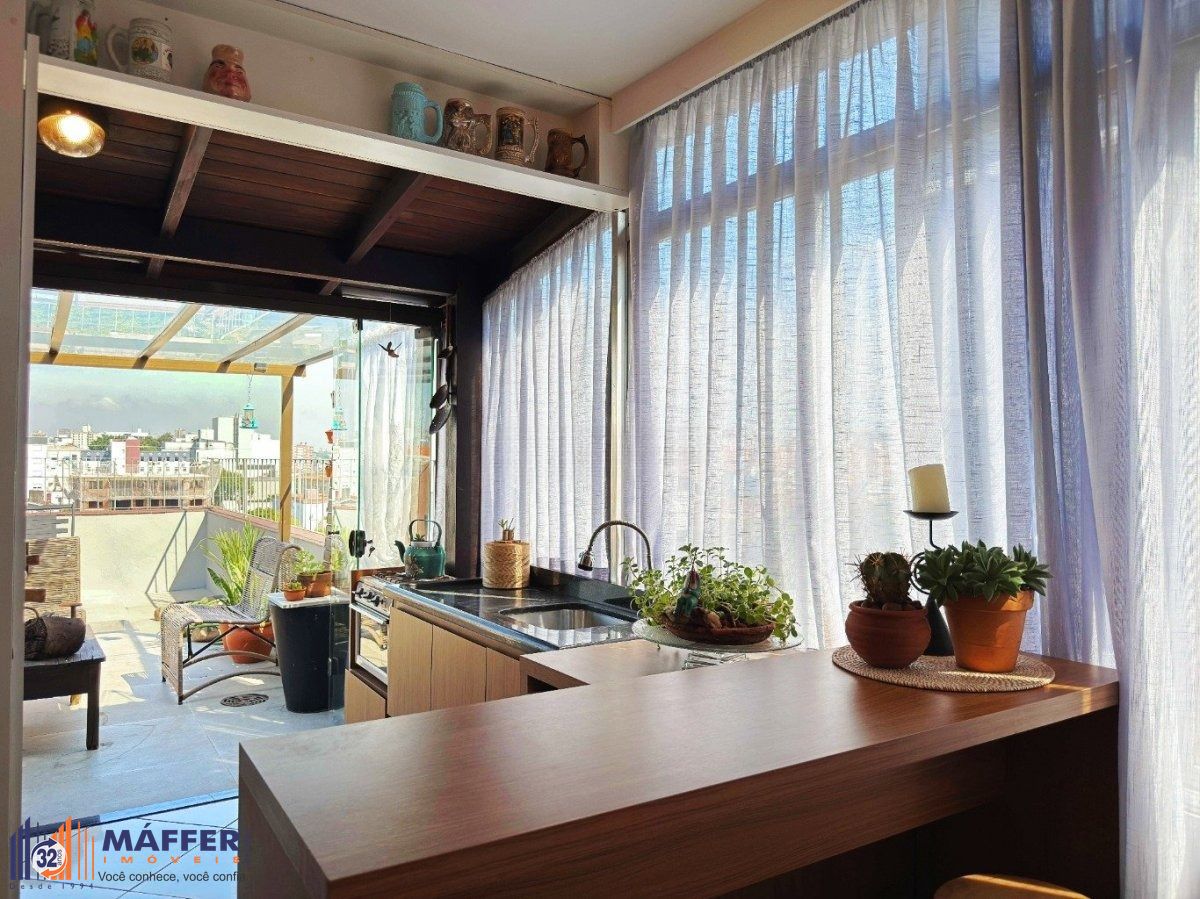 Cobertura, 3 quartos, 214 m² - Foto 4