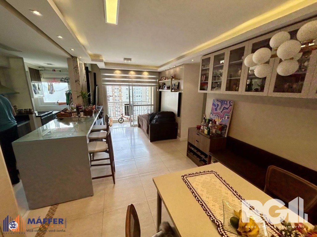 Apartamento, 3 quartos, à venda, 74 m², Vila Ipiranga - Porto Alegre — foto 2