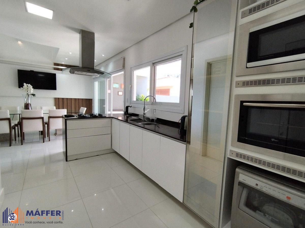 Casa, 3 quartos, 240 m² - Foto 13