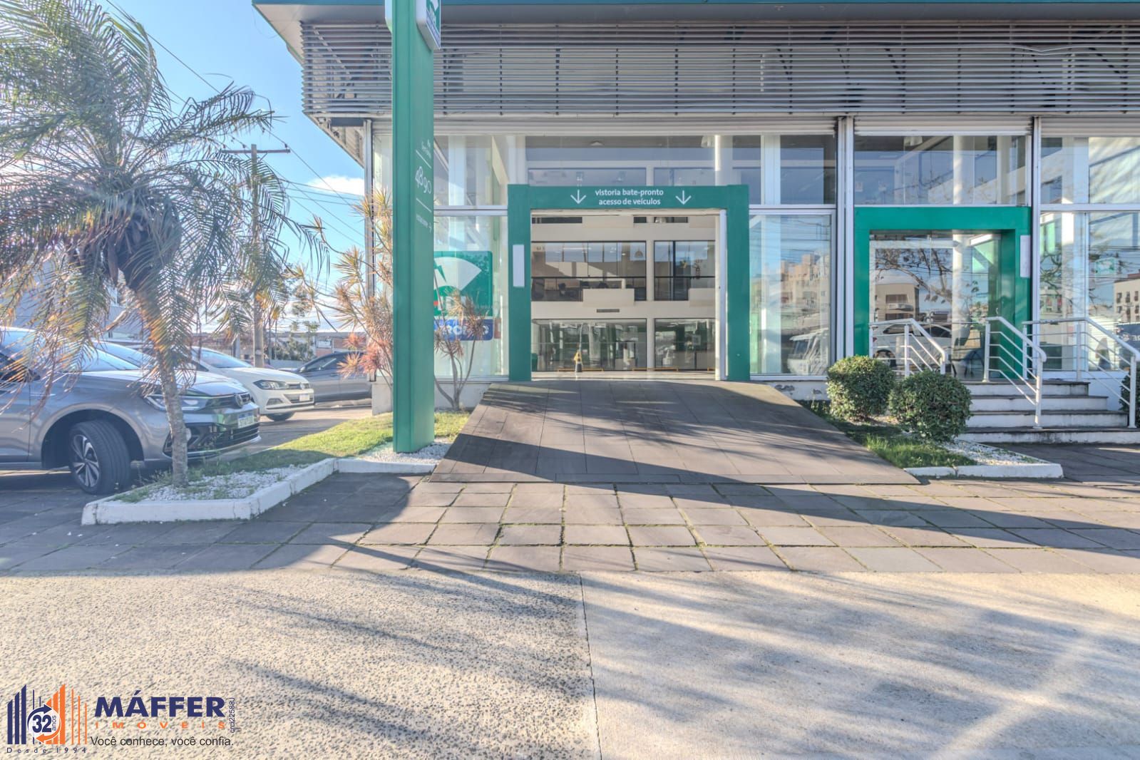 Loja, 15 salas, à venda, 1.200 m², Jardim São Pedro - Porto Alegre — foto 2