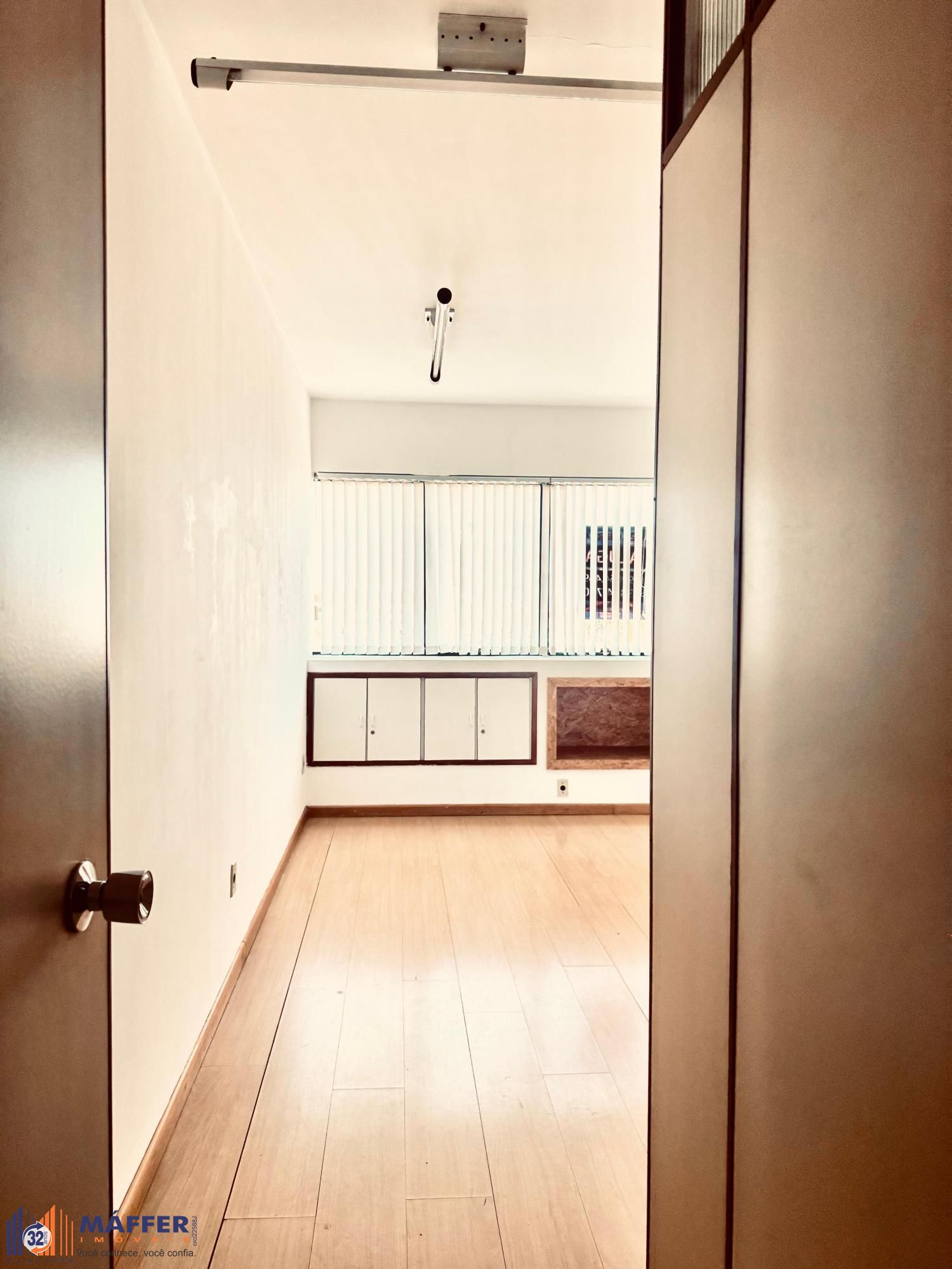 Sala Comercial no Edifício Centro Profissional Cristóvão Colombo., 2 salas, à venda, 51 m², Auxiliadora - Porto Alegre — foto 3