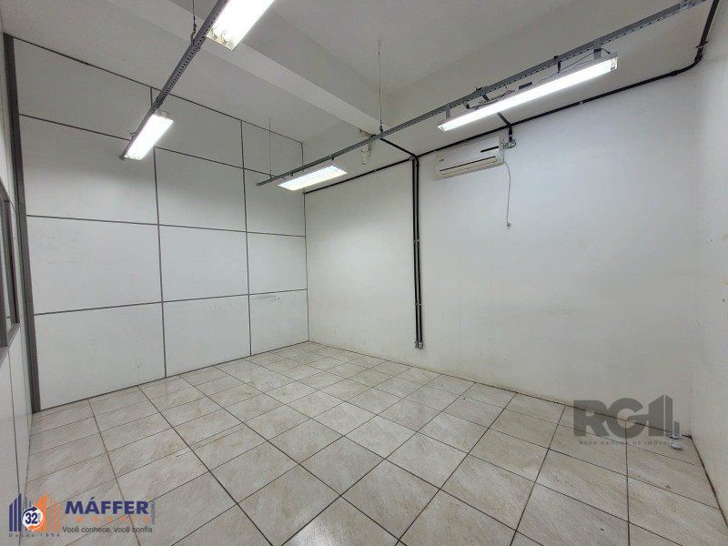 Prédio Comercial, 14 salas, para alugar, 3.700 m², Navegantes - Porto Alegre — foto 4