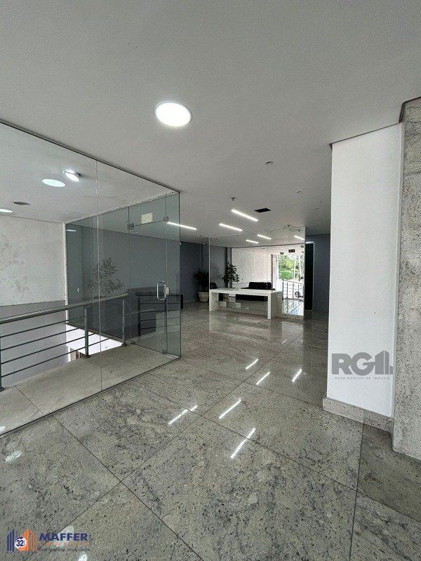 Sala Comercial no Austin Carlos Gomes, 1 sala, para alugar, 100 m², Petrópolis - Porto Alegre — foto 2