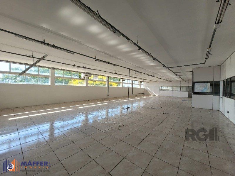 Prédio Comercial, 14 salas, para alugar, 3.700 m², Navegantes - Porto Alegre — foto 2