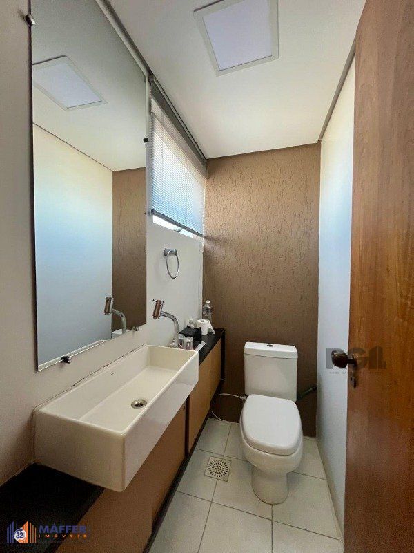 Sala Comercial no Centro Profissional El Greco, 3 salas, para alugar, 70 m², Petrópolis - Porto Alegre — foto 4