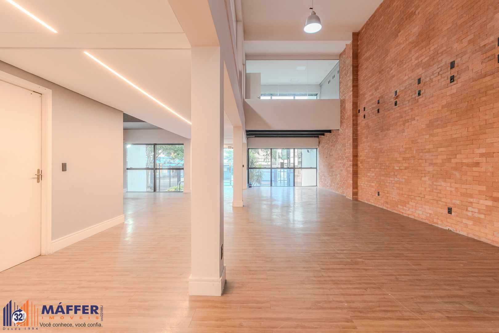 Prédio Comercial, à venda, 650 m², São João - Porto Alegre — foto 5