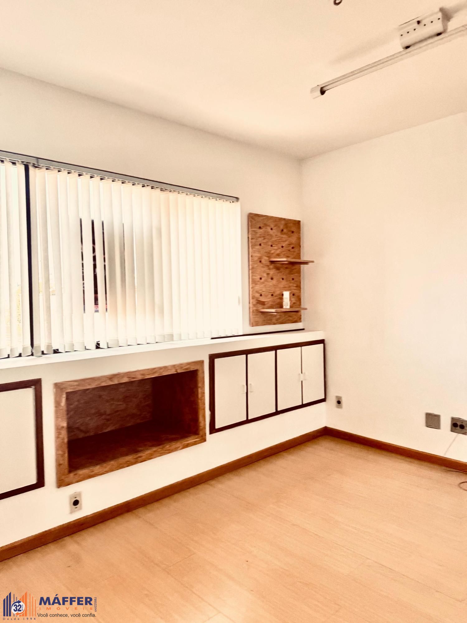 Sala Comercial no Edifício Centro Profissional Cristóvão Colombo., 2 salas, à venda, 51 m², Auxiliadora - Porto Alegre — foto 2