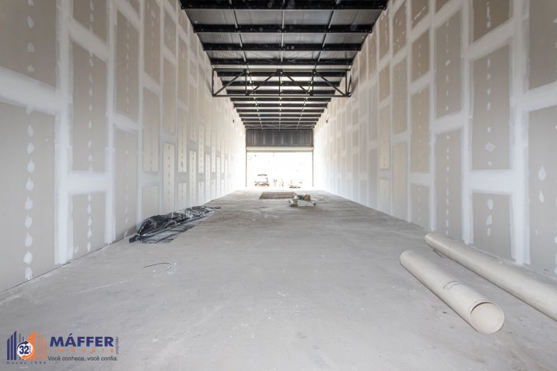 Loja, 1 sala, para alugar, 211 m², Menino Deus - Porto Alegre — foto 2