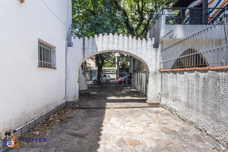 Casa Comercial, 10 salas, para alugar, 441 m², Moinhos de Vento - Porto Alegre — foto 2