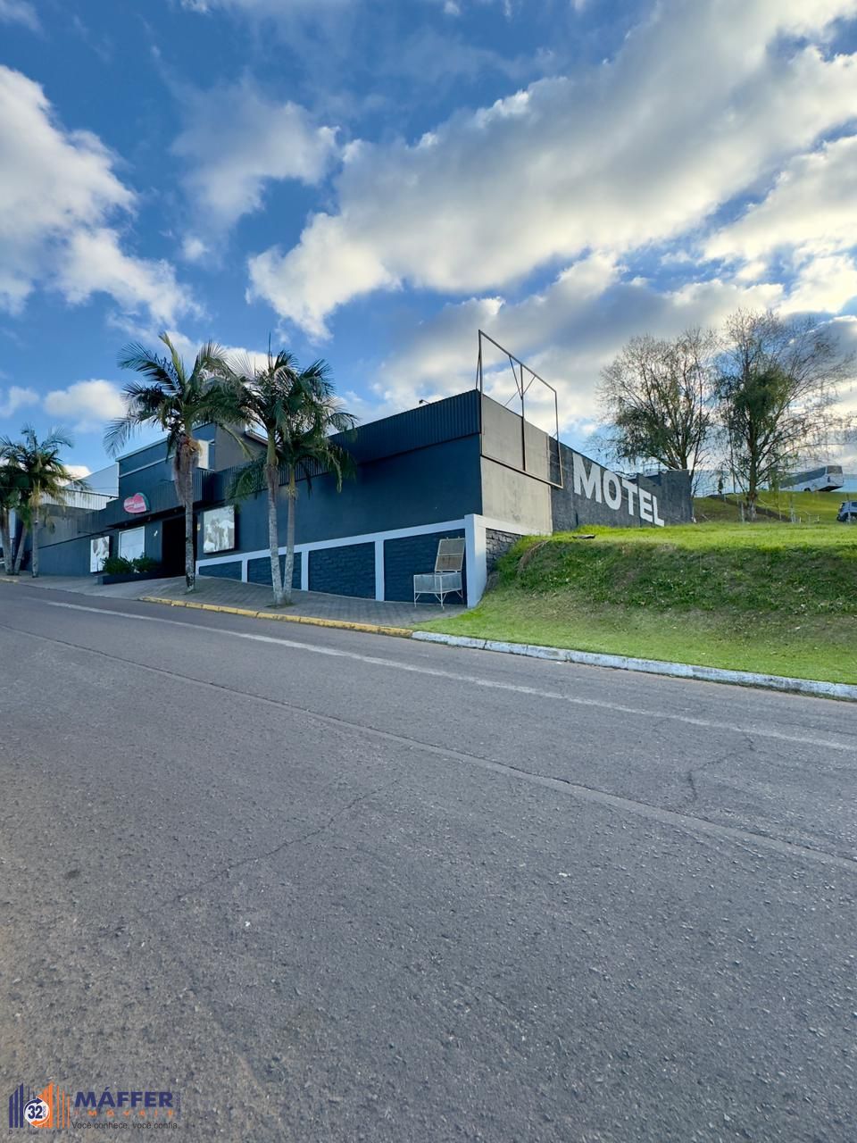Hotel, 19 quartos, 900 m² - Foto 1