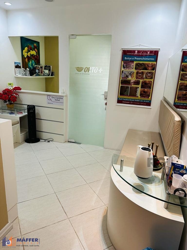 Sala Comercial à venda, 32m², Passo da Areia - Porto Alegre