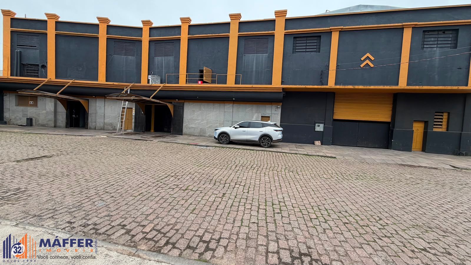 Prédio Comercial, à venda, 2.100 m², Floresta - Porto Alegre — foto 4