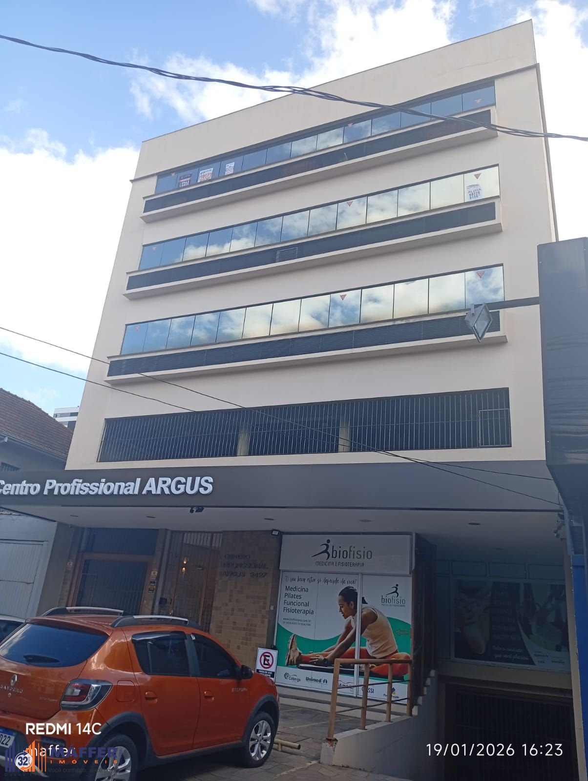 🏢 EXCELENTE SALA COMERCIAL – VENDA / LOCAÇÃO  📍 Av. Cristóvão Colombo, 2427 – Floresta | Porto Alegre/RS 📍 Junto à Av. Nova York – localização estratégica e valorizada