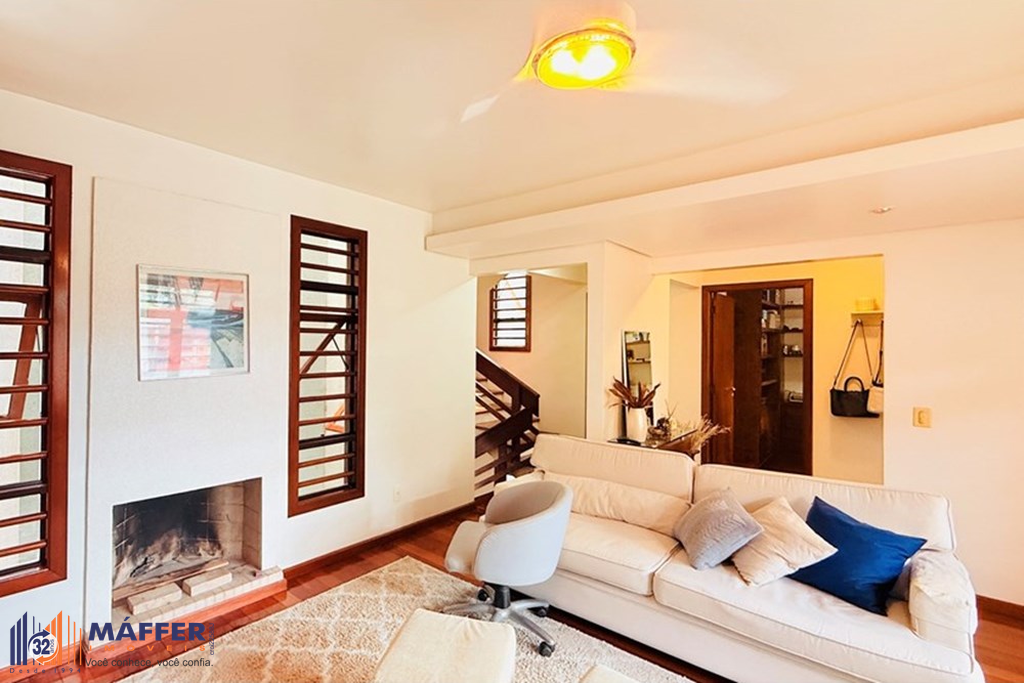 Casa, 4 quartos, 285 m² - Foto 1