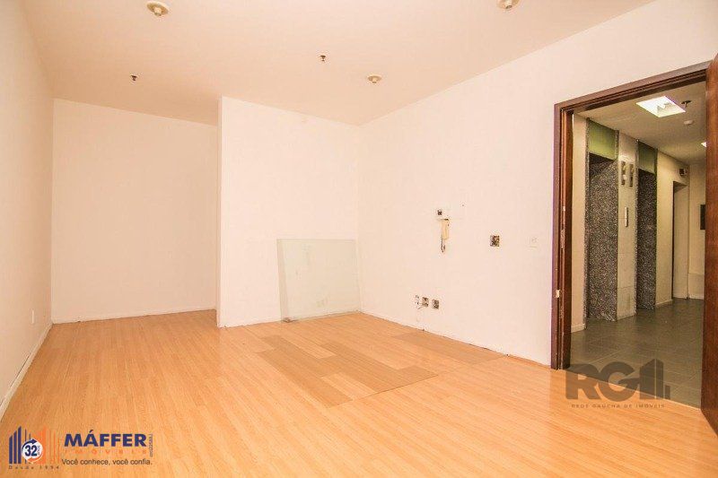 Sala Comercial no Center City, para alugar, 75 m², Centro Histórico - Porto Alegre — foto 3