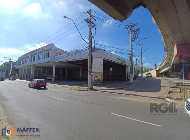 Predio para Venda - 2700m², 0 dormitórios, São João