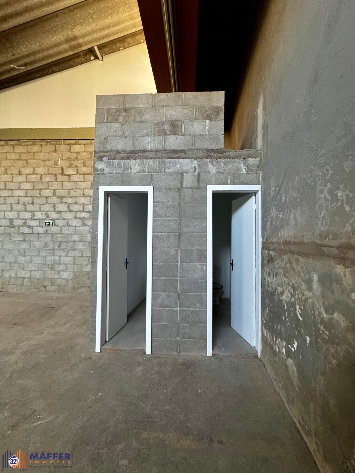 Sala Comercial, 1 sala, para alugar, 200 m², Floresta - Porto Alegre — foto 5