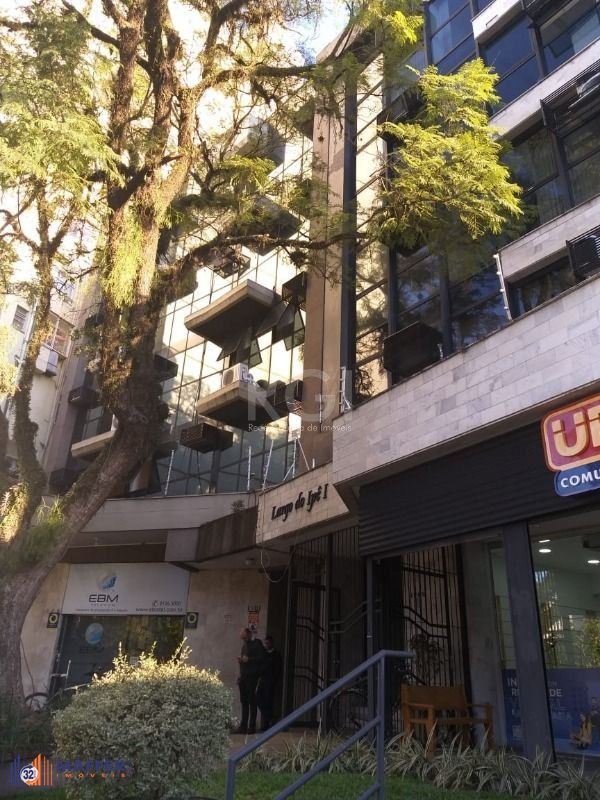 MÁFFER IMÓVEIS ALUGA Sala Comercial na Av. Cristóvão Colombo – Próxima à Félix da Cunha- 32.71m²