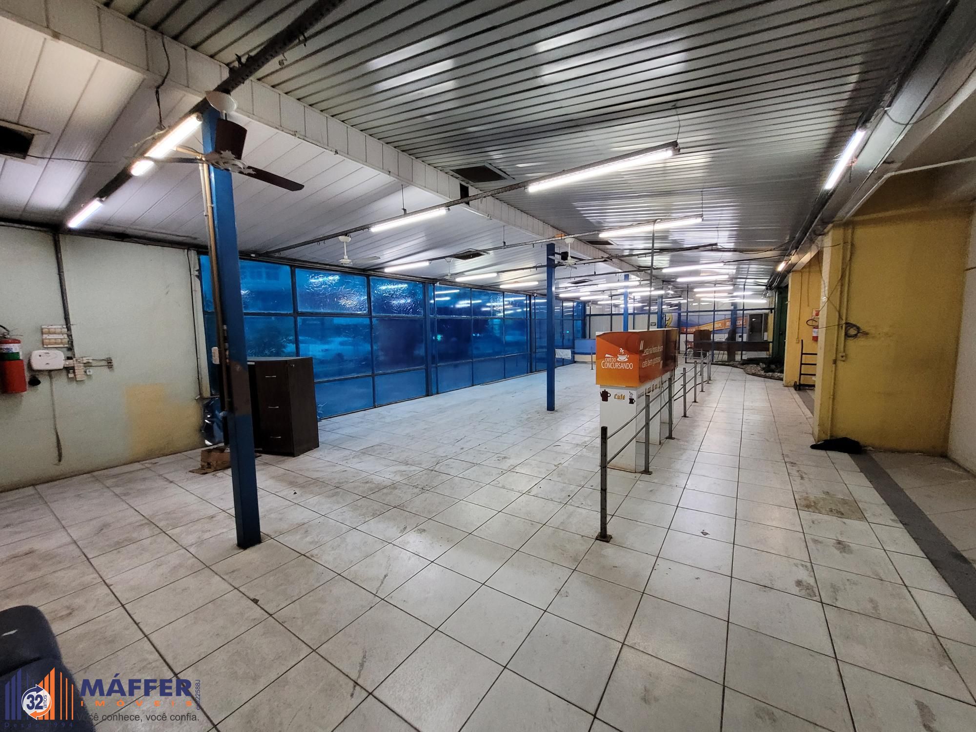 🏙️ Loja comercial para venda no Centro Histórico!