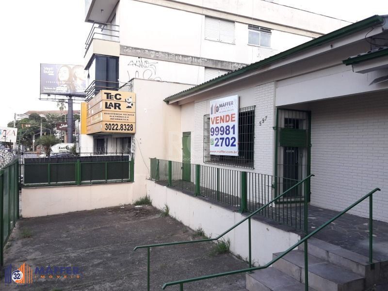 Casa, 3 quartos, para alugar, 220 m², Passo da Areia - Porto Alegre — foto 2