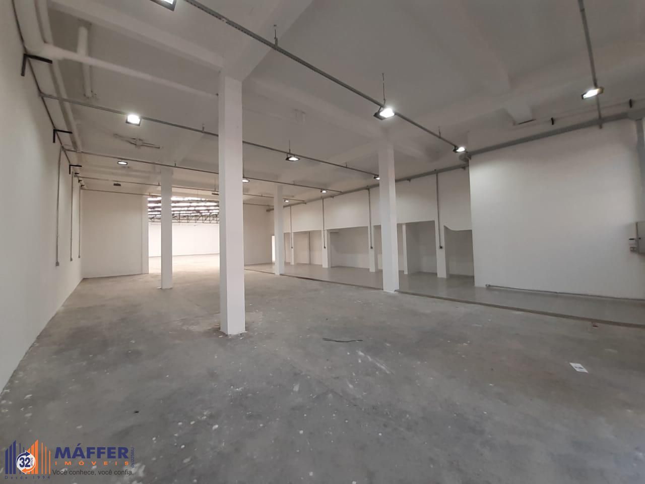 Prédio Comercial, 1 sala, para alugar, 700 m², São Geraldo - Porto Alegre — foto 2