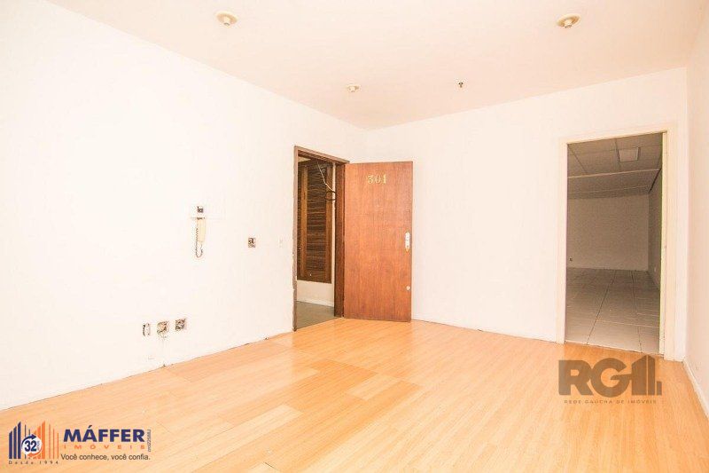 Sala Comercial no Center City, para alugar, 75 m², Centro Histórico - Porto Alegre — foto 2