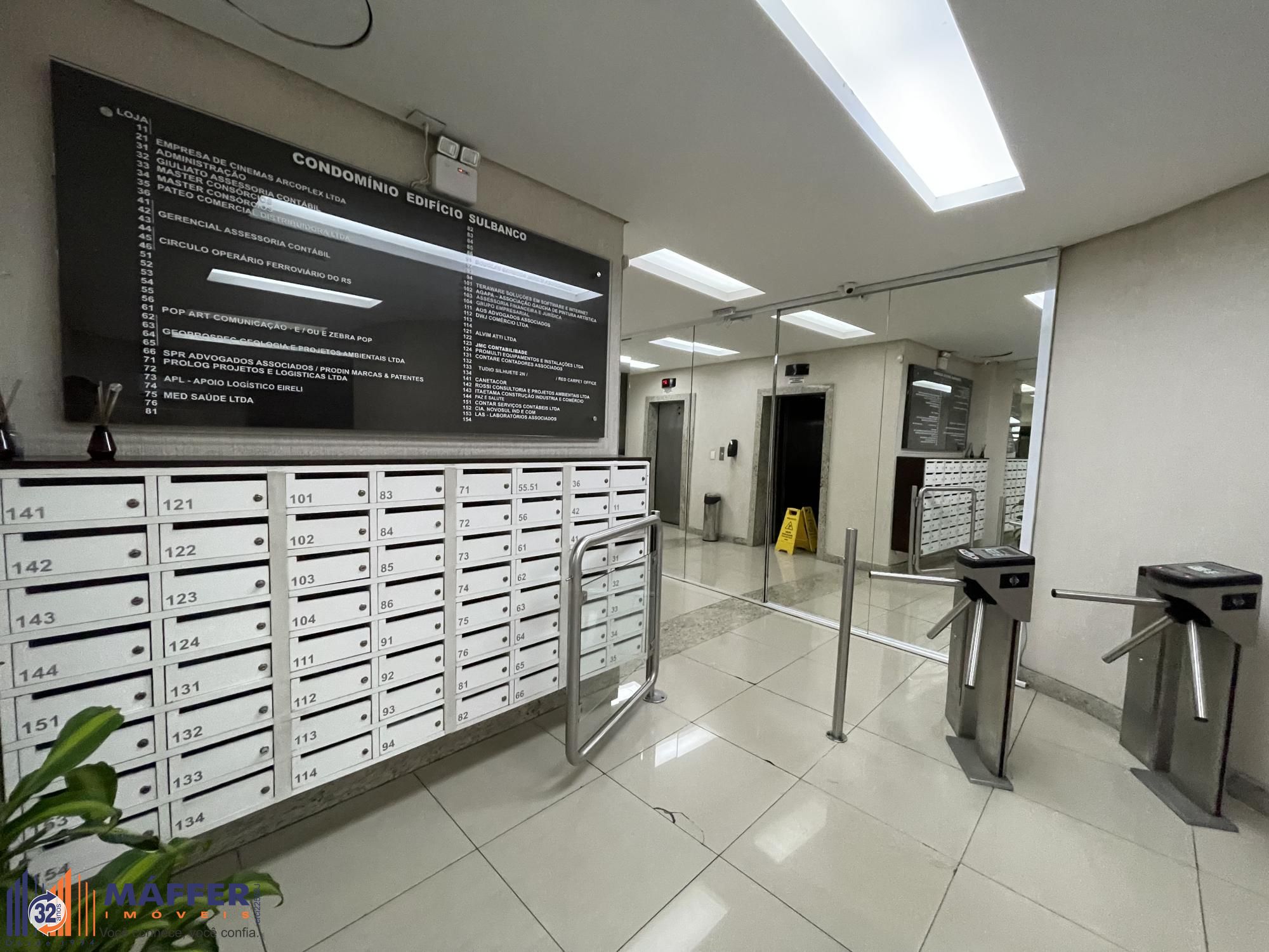 Conjunto Comercial, 3 salas, à venda, 255 m², Floresta - Porto Alegre — foto 2