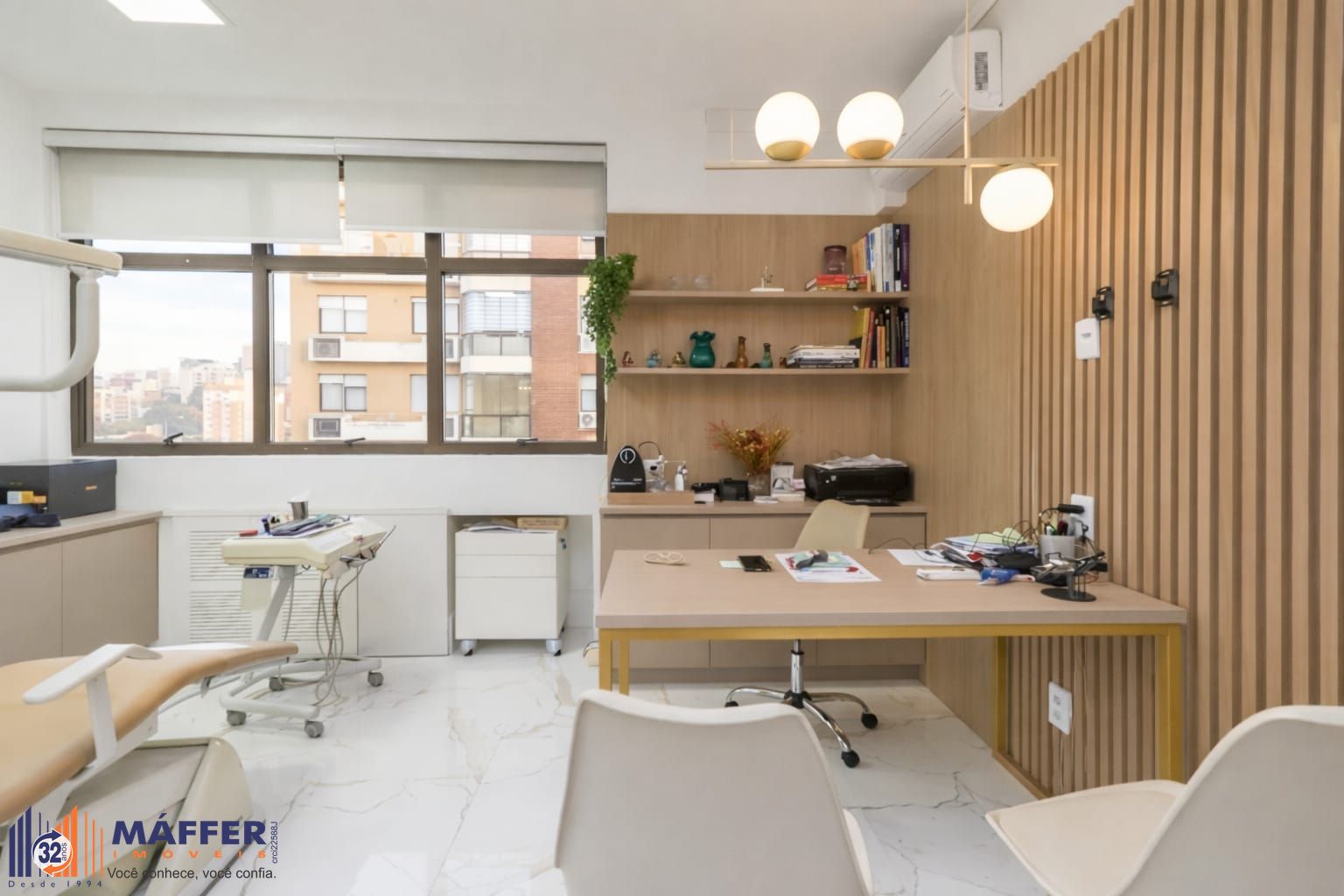 Sala Comercial no Time Tower, 2 salas, à venda, 38 m², Moinhos de Vento - Porto Alegre — foto 4