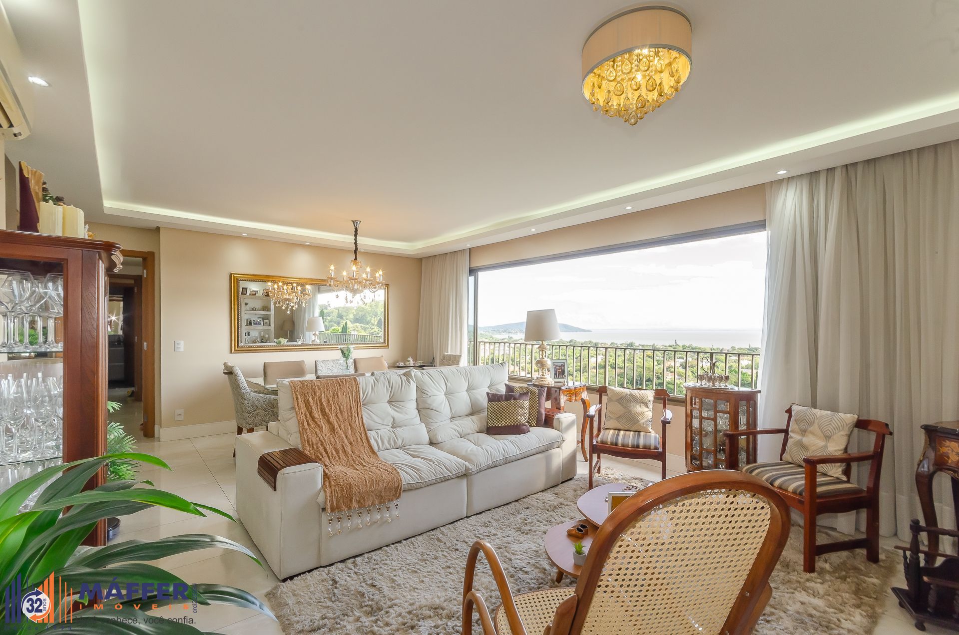 Residencial Pedra Bonita - Apartamento a venda com 3 dormitórios no bairro Cavalhada