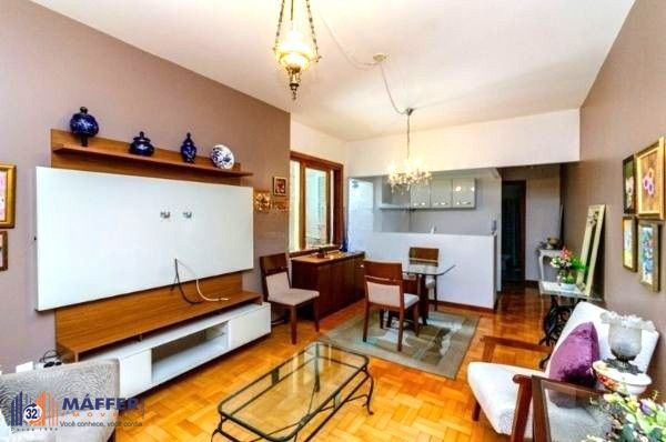 Apartamento no Centro de 1 dormitório semi mobiliado e REFORMADO