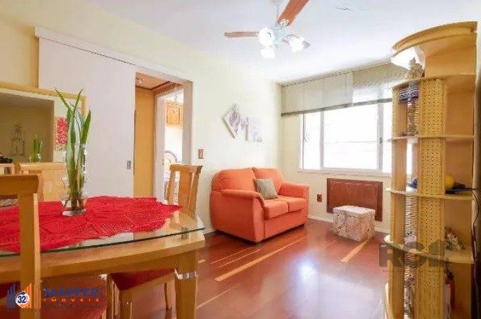 Apartamento no Petrópolis de 1 dormitório e vaga