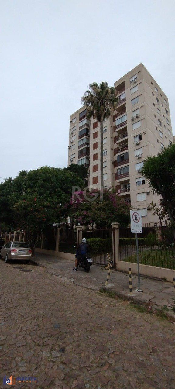 Apartamento no Bairro Glória - 2 Dormitório