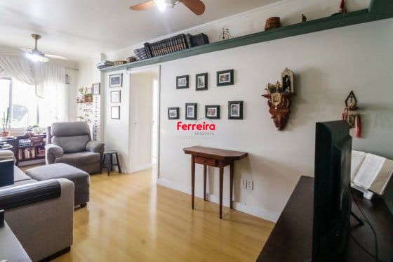 Apartamento de 2 quartos, 2 banheiros, elevador e garagem no bairro Higienópolis