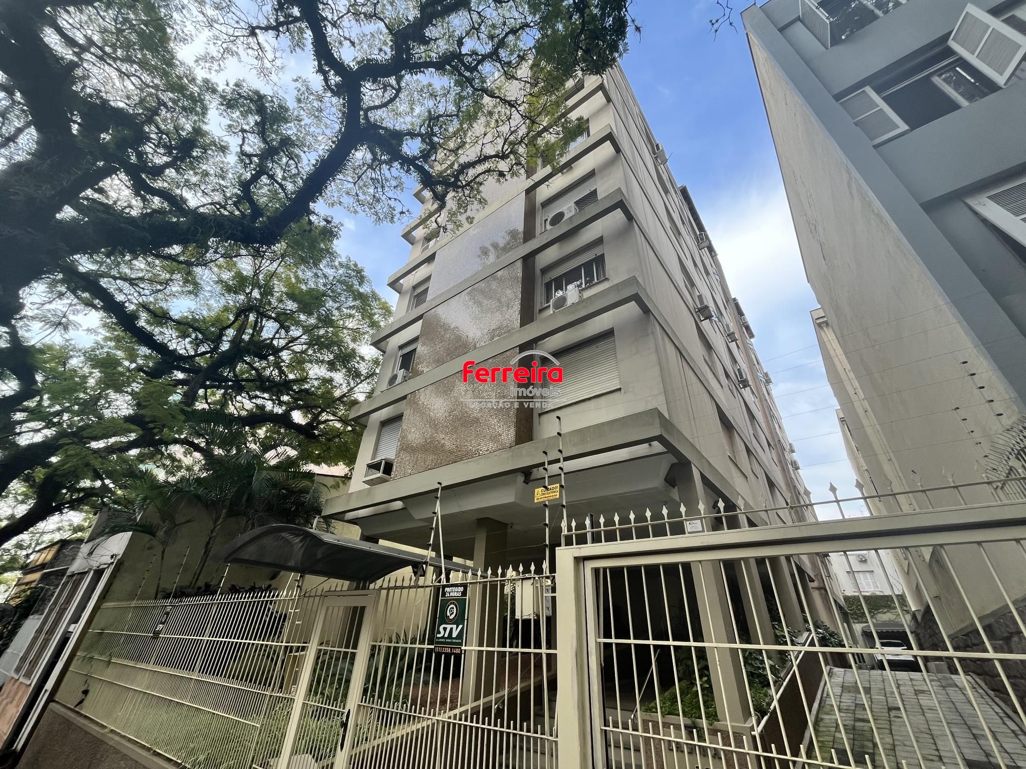 Apartamento de 2 quartos e 2 banheiros no bairro Independência em Porto Alegre