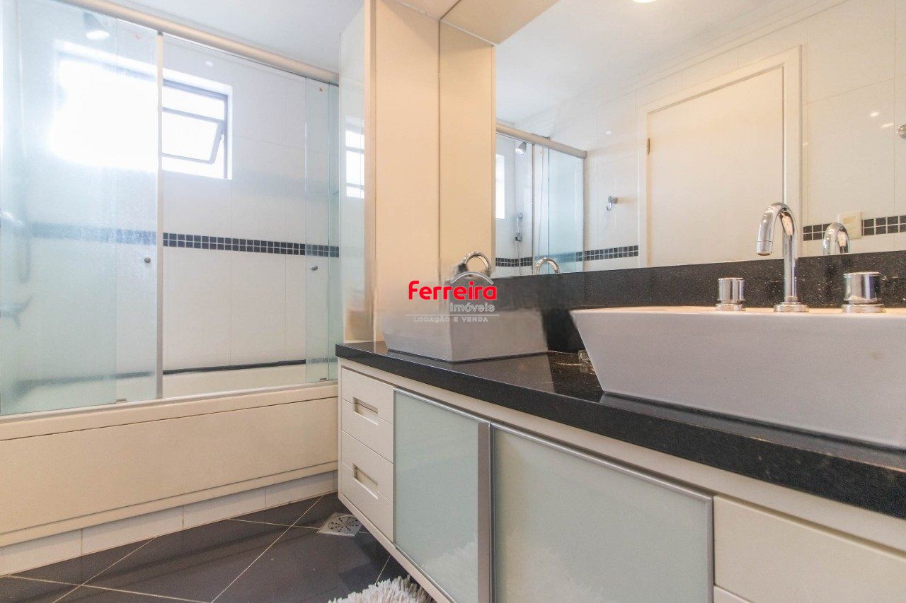 Apartamento, 3 suítes, à venda, 169 m², Rio Branco - Porto Alegre — foto 2