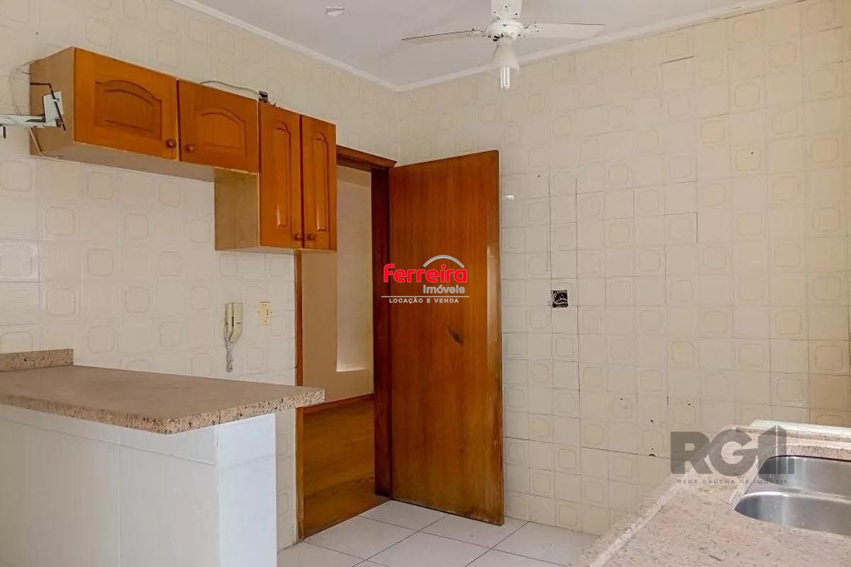 Apartamento amplo com dois dormitórios no bairro Rio Branco  em Porto Alegre.