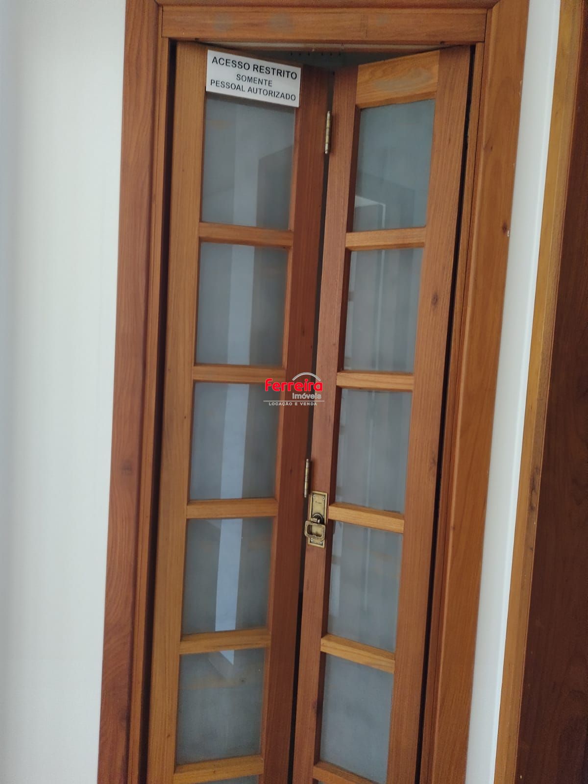 Sala Comercial, 1 sala, à venda, 36 m², Floresta - Porto Alegre — foto 2
