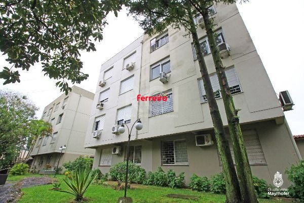 Apartamento de dois quartos e uma vaga de garagem no bairro Tristeza em Porto Alegre