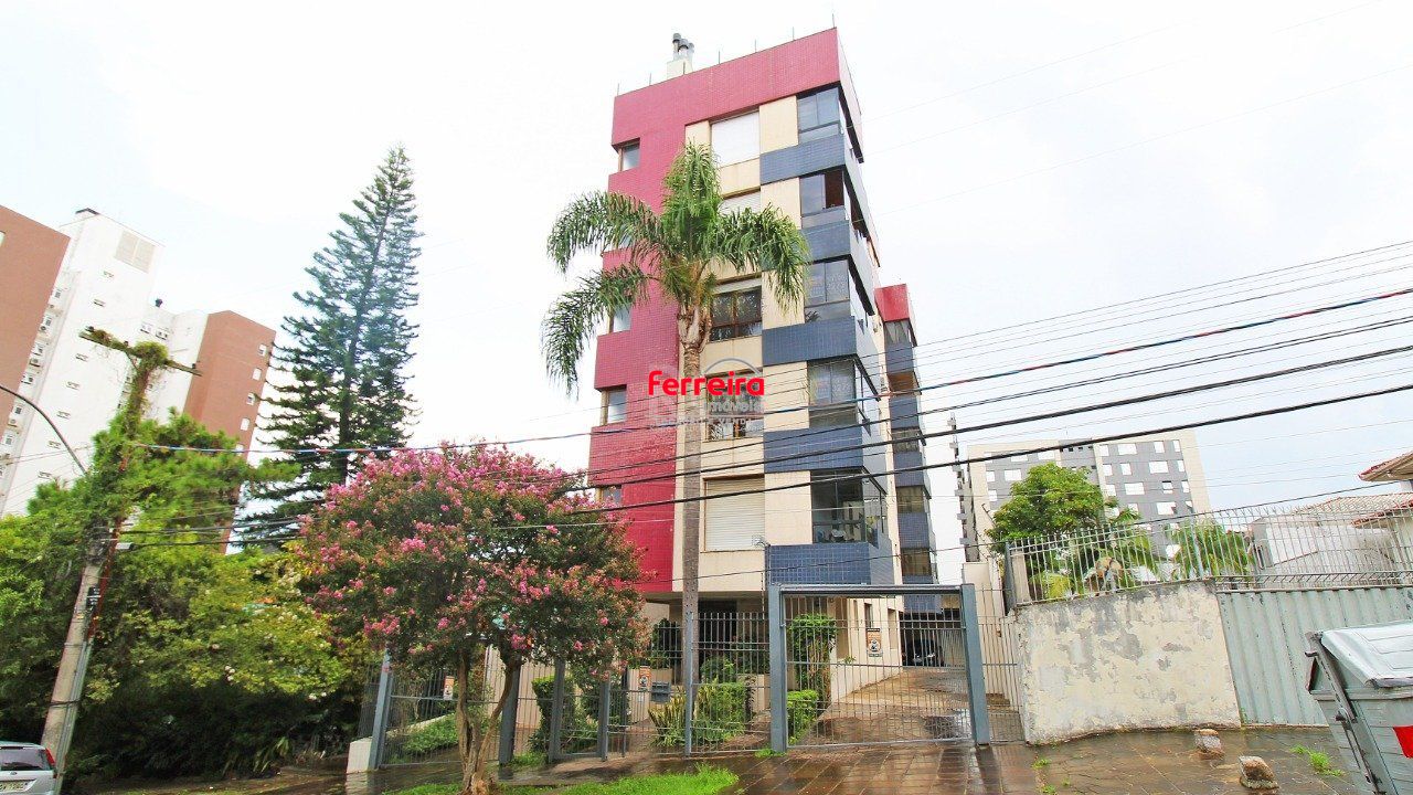 Apartamento de dois dormitórios e uma vaga de garagem na Rua Marcelo Gama, bairro Auxiliadora em Porto Alegre.
