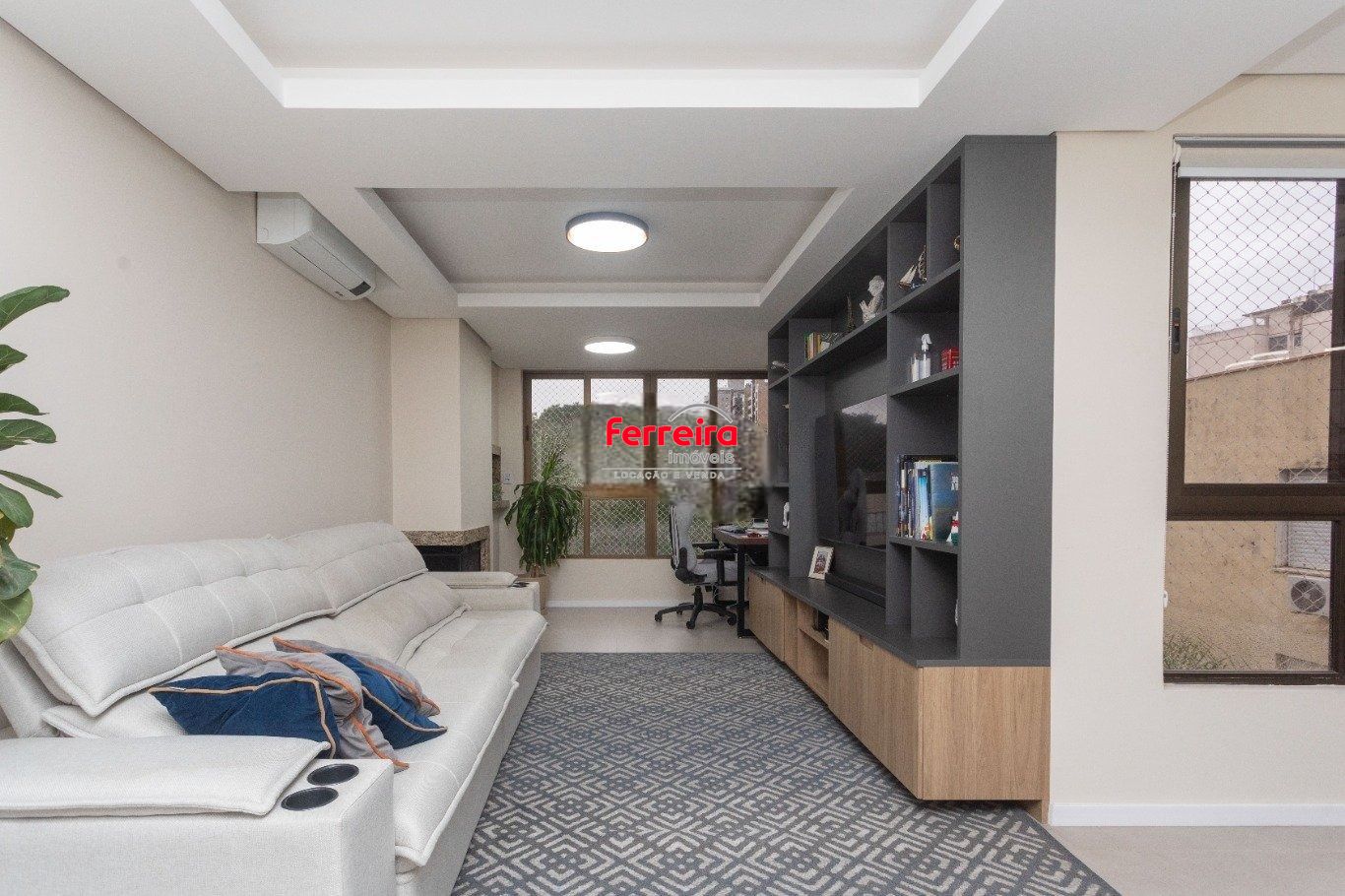 Apartamento de 3 quartos, suíte e 1 vaga de garagem no bairro Passo da Areia POA