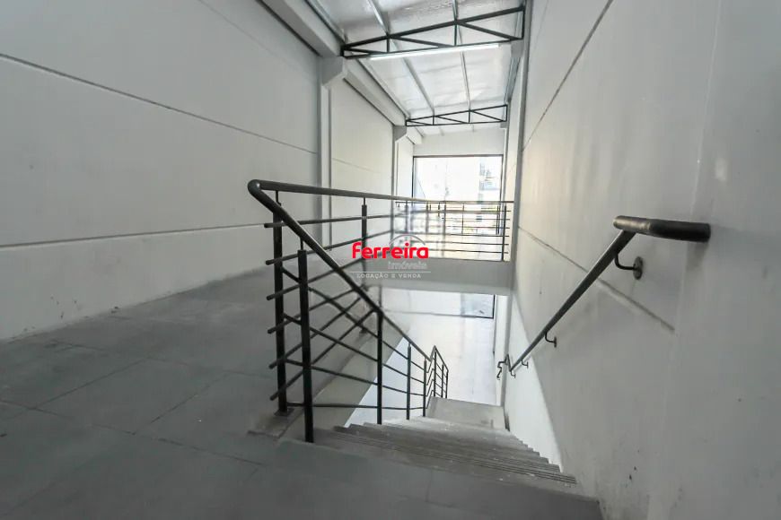 Loja ótima Localização